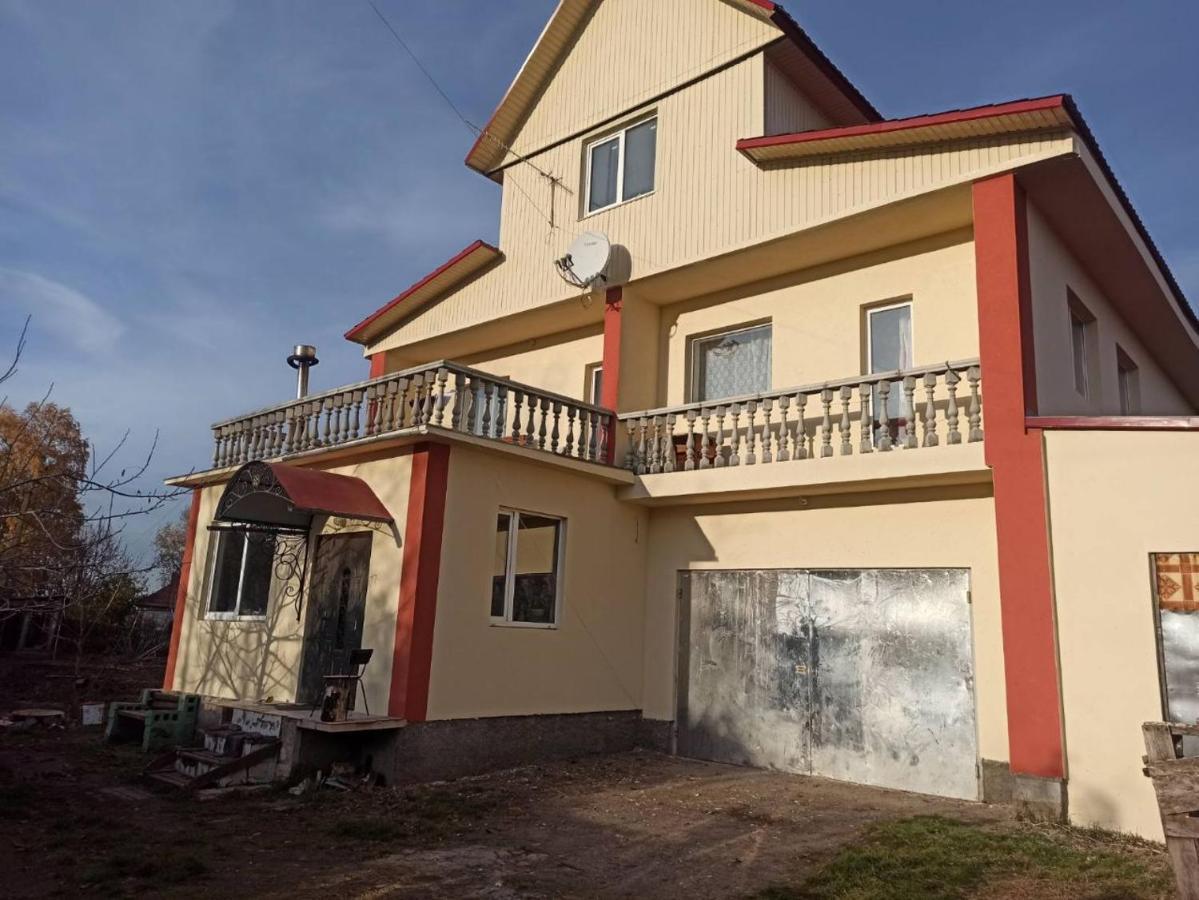 Khutorok Svergio Chesnovka Zewnętrze zdjęcie
