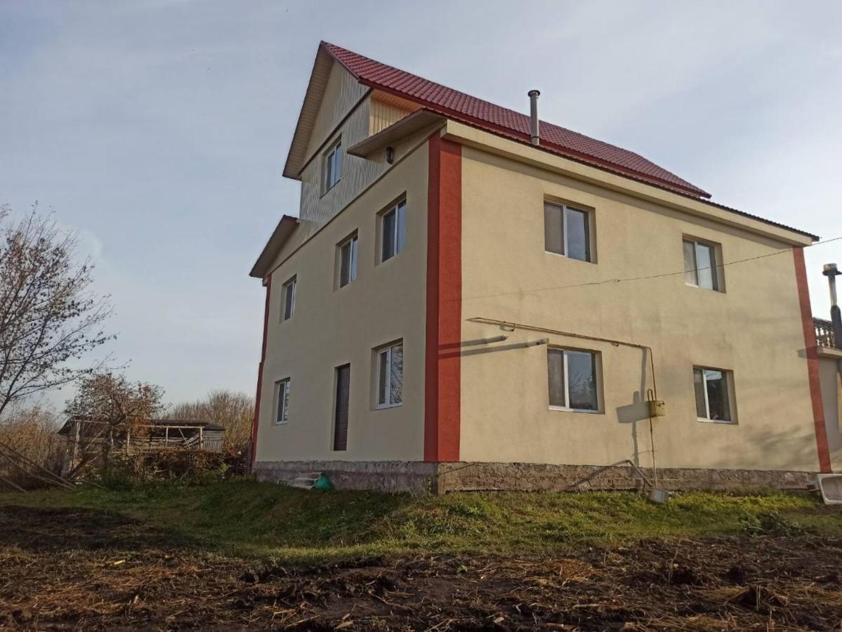 Khutorok Svergio Chesnovka Zewnętrze zdjęcie
